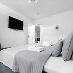 Maltes-ostseekoje Parken Frei Vorm Haus, 500m Zum Strand,infrarotsauna,magenta Tv Mit Netflix ,disney Tv,rtl Plus, Kaminofen, Bettwaesche Inclusive, E-rad Im Fahrradschuppen,mueckenschutz Ольпениц