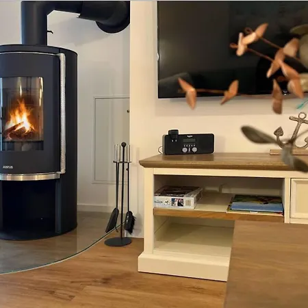 דירה Maltes-ostseekoje Parken Frei Vorm Haus, 500m Zum Strand,infrarotsauna,magenta Tv Mit Netflix ,disney Tv,rtl Plus, Kaminofen, E-rad ,mueckenschutz, Alle Kosten Und Gebuehren Enthalten